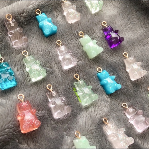 🥂2/$15 Handmade Resin Gummy Bear Charms (8 per pack) - Picture 2 of 7